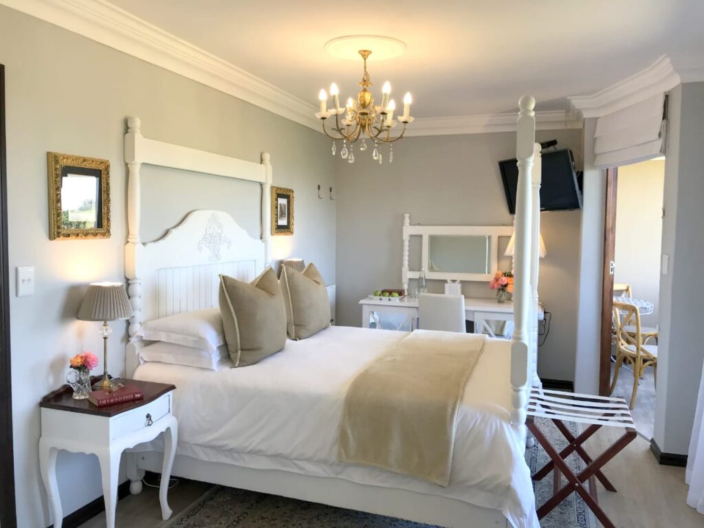 R1,090 per night